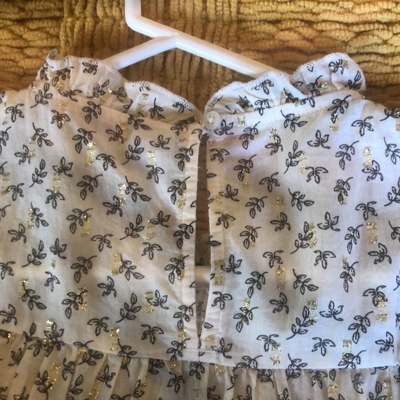 Old Navy flutter sleeve top - Picture 4 of 4